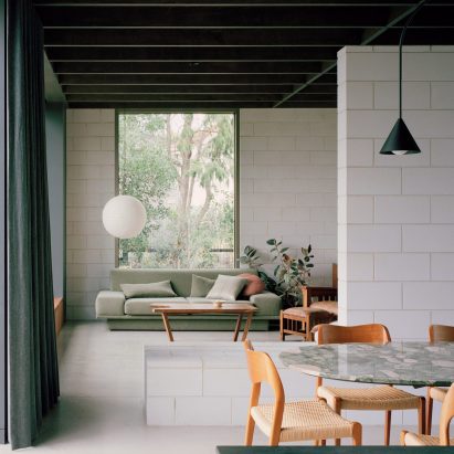 Hedge and Arbour House by Studio Bright
