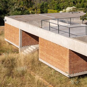 Bloco Arquitetos creates 